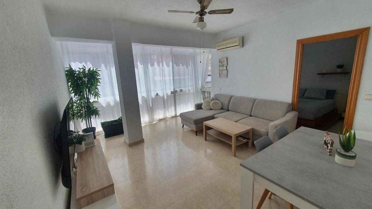 Apartamento Centro Playa Estacion De Tren Malaga Bagian luar foto