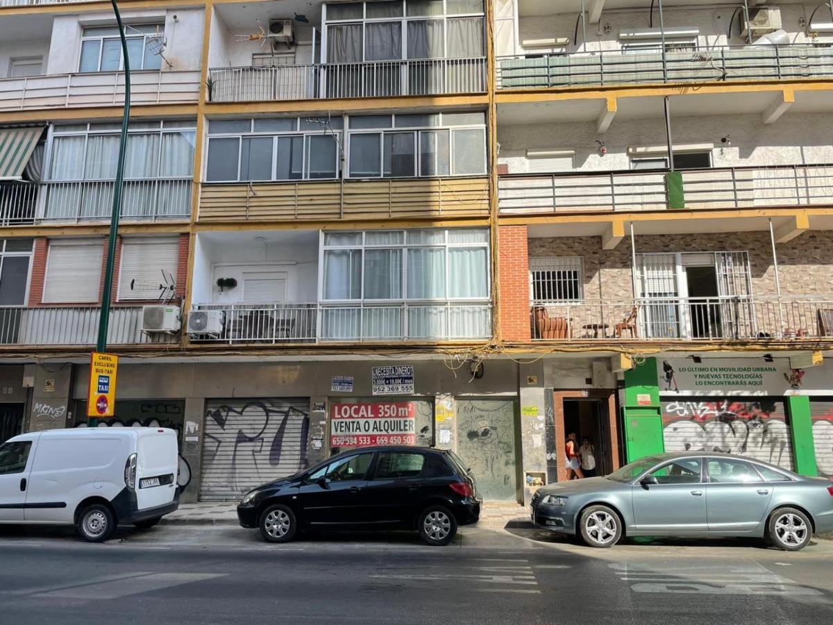 Apartamento Centro Playa Estacion De Tren Malaga Bagian luar foto